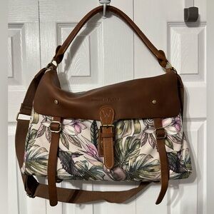 House Of Flynn Rainforest Camera Messenger Tote RARE FIND NWOT